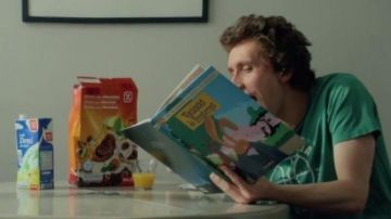 The comic reads Sebastien (Baptiste Lecaplain) in Free and drowsy