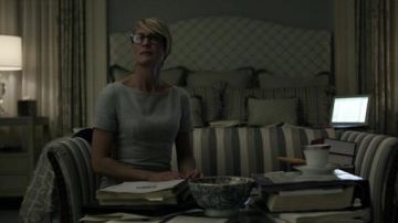 The dress Altuzarra Claire Underwood (Robin Wright) in House of Cards S03E01