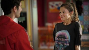Camiseta de Salomé Boissier (Léa López) en Clem