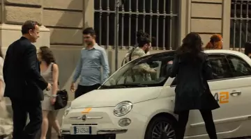 The Fiat 500 white, Tom Hanks and Felicity Jones in Inferno
