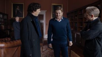 Gabardina de Sherlock Holmes (Benedict Cumberbatch) en Sherlock S04E01