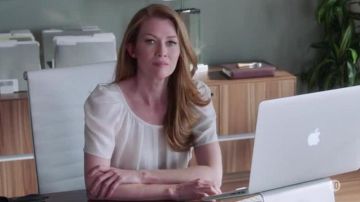 Le top Joie Eleanor d'Alice Vaughn (Mireille Enos) dans The Catch
