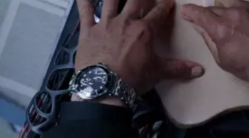 The watch Omega Seamaster Bernard (Jeffrey Wright) in Westworld