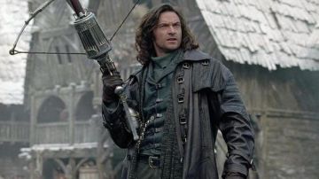La veste de Van Helsing (Hugh Jackman) danza Van Helsing