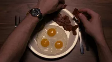 The watch Shinola of Christian Wolff (Ben Affleck) in Mr Wolff (The Accountant)