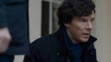 El pañuelo azul de Sherlock Holmes (Benedict Cumberbatch) en Sherlock S04E01