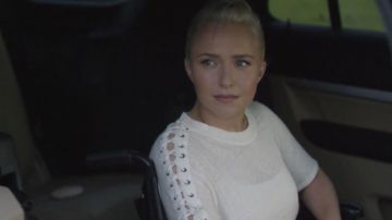 Juliette Barnes'(Hayden Panettiere) con manga con cordones en Nashville S5E02