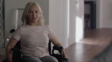 Camiseta blanca de manga corta de Juliette Barnes (Hayden Panettiere) en Nashville S5E02
