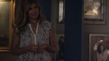 Chemisier sans manches de Rayna Jaymes (Connie Britton) dans Nashville S5E02