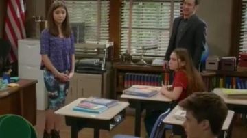 Falda de Riley Matthews (Rowan Blanchard) en Girl Meets World S3E13