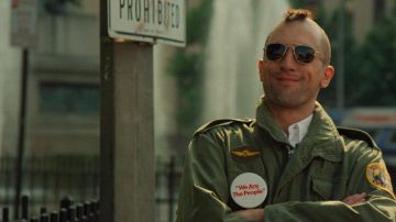 The leather jacket military M-65 Travis Bickle (Robert De Niro) in Taxi Driver