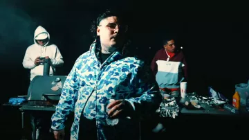Bape Black & Light Blue Camo Ape Head T Shirt usado por That Mexican OT en That Mexican OT - Kick Doe Freestyle (feat. Homer & Mone) (Video Musical Oficial)