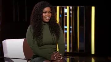 Robe en tricot Brave Soul comme on le voit dans American Idol (S22E07)