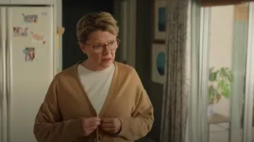 Polo Ralph Lauren V-Neck Knitted Cardigan worn by Joy Delaney (Annette Bening) as seen in Apples Never Fall (S01E07)