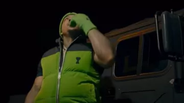 Ami Paris Lime Green & Black Heart-Logo Puffer Vest usado por Doe Boy en Keep It Gangsta (Still Slatt) (Video Musical Oficial)