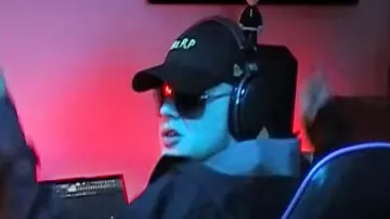 Carrera Silver Mirrored 'Epica II' Shield Lunettes de soleil portées par Bizarrap à Natanael Cano || Sessions musicales BZRP #59