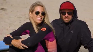 Roxy Syncro 3/2mm - Traje de neopreno completo con cremallera en el pecho usado por Ashley Wahler como se ve en The Hills: New Beginnings (T02E04)