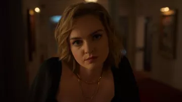 Gorjana Venice Necklace worn by Eden Hawkins (Hallea Jones) as seen in Locke & Key (S02E01)