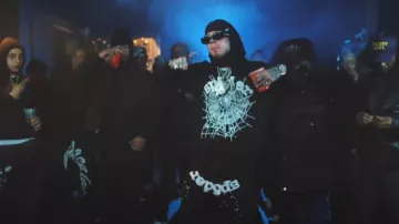 Capucha de pasamontañas Nike Black 'Combat' usada por Millyz en Soul Survivor feat. Meek Mill (Video oficial)