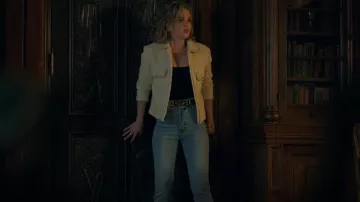 Topshop Mom Jeans In Bleach Wash worn by Eden Hawkins (Hallea Jones) as seen in Locke & Key (S02E03)