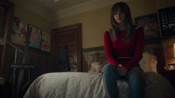 Rag & Bone Julee Crew Sweater worn by Kinsey Locke (Emilia Jones) as seen in Locke & Key (S02E04)