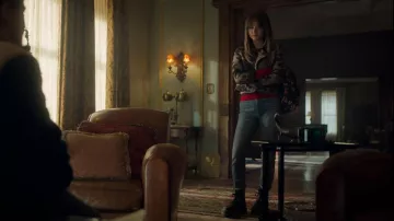 7 For All Mankind Muse Glitter Side-Stripe Ankle Skinny Jeans worn by Kinsey Locke (Emilia Jones) as seen in Locke & Key (S02E04)