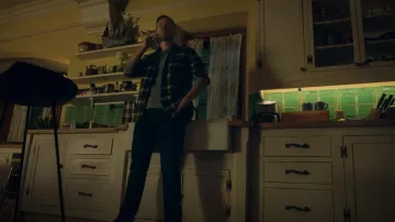 Fjallraven Granit Plaid Button-Up Flannel Shirt worn by Duncan Locke (Aaron Ashmore) as seen in Locke & Key (S02E04)