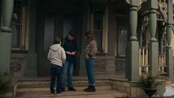Mother Tomcat Leopard Jeans worn by Kinsey Locke (Emilia Jones) as seen in Locke & Key (S02E10)