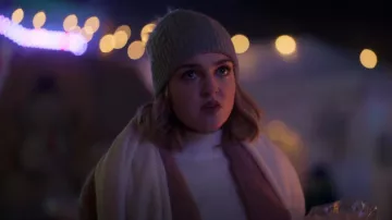 & Other Stories Mock Neck White Sweater worn by Eden Hawkins (Hallea Jones) as seen in Locke & Key (S02E06)