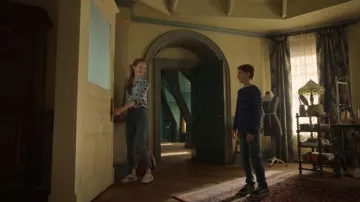 Levi's 501 Jean worn by Nina Locke (Darby Stanchfield) as seen in Locke & Key (S03E03)