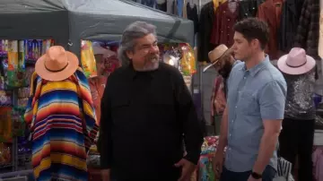 Levi Short Sleeve Sunset One Pocket Shirt worn by Quinten (Matt Shively) as seen in Lopez vs Lopez (S02E03)