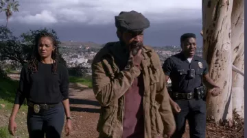 Nordstrom Slim Flare Pants worn by Nyla Harper (Mekia Cox) as seen in The Rookie (S06E06)