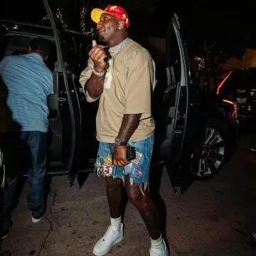 T-shirt Fear of God Beige '8' porté par Deebo Samuel sur le compte Instagram @1deebosr