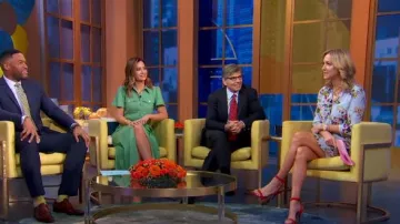 Vestido camisero de seda floral L'Agence Stella usado por Lara Spencer como se ve en Good Morning America el 9 de abril de 2024
