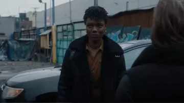 Chaqueta AllSaints Sola usada por la agente especial Tiffany Wallace (Katherine Renee Turner) como se ve en FBI (S06E08)