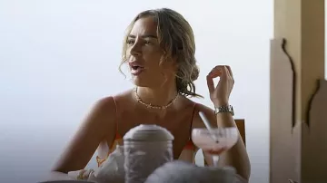 Collar Shein Starfish & Faux Pearl Decor usado por Elma Pazar como se ve en The Only Way Is Essex (S33E03)