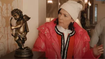 Alice + Olivia Landon Cropped Box Jacket usada por Elsbeth Tascioni (Carrie Preston) como se ve en Elsbeth (S01E04)