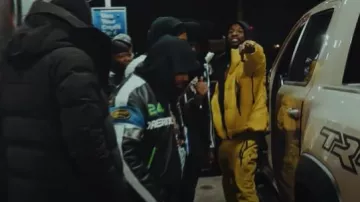 Doudoune de ski jaune Dior x Descente portée par Meek Mill dans Big Boy (Clip Officiel)