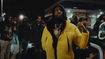 Sweat à capuche noir squelette 'Lifes A Gamble' porté par Meek Mill dans Big Boy (Clip officiel)