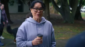 Sweat à capuche surdimensionné Nike Phoenix porté par Woodsy (Rachel House) comme on le voit dans Heartbreak High (S02E03)