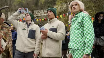 The green plaid Anthropologie set worn by Ida (Noémie Schmidt) in the series Anthracite (Season 1)