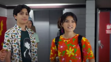 Zara Tee Shirt Top worn by Carmie Henley (Kaileen Chang) as seen in I Woke Up a Vampire (S02E04)