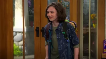 Quiksilver Board Shirt worn by Grover Johnson (Hank Greenspan) as seen in The Neighborhood (S06E07)