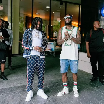 Calcetines Gucci White Striped Interlocking-G usados por Gucci Mane en la cuenta de Instagram @laflare1017