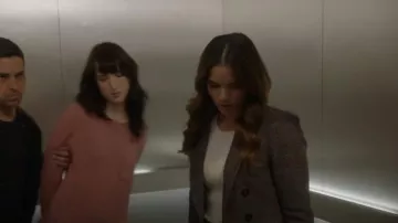 Veronica Beard Dickey Veste portée par Jessica Knight (Katrina Law) dans NCIS (S21E07)