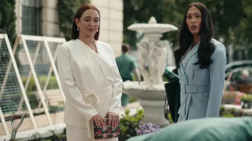 Kate Spade Morgan Rose Garden Wristlet worn by Molly Novak (Maya Rudolph) as seen in Loot (S02E04)