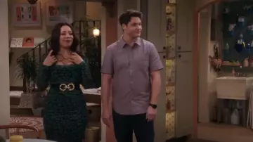 Levi's classic Pocket SHirt worn by Quinten (Matt Shively) as seen in Lopez vs Lopez (S02E06)