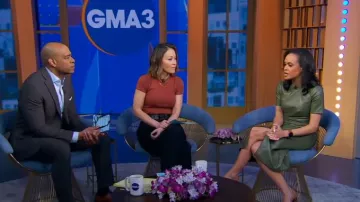 Shoshanna Rhea Robe mi-longue torsadée en cuir végétalien portée par Linsey Davis dans Good Morning America le 16 avril 2024