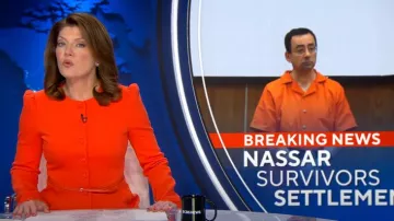 Sportmax Stecca Jersey Jacket worn by Norah O'Donnell as seen in CBS Evening News on April 17, 2024