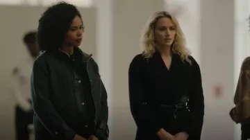 Club Monaco Cropped Leather Jacket worn by Special Agent Sheryll Barnes (Roxy Sternberg) as seen in FBI: Most Wanted (S05E09)